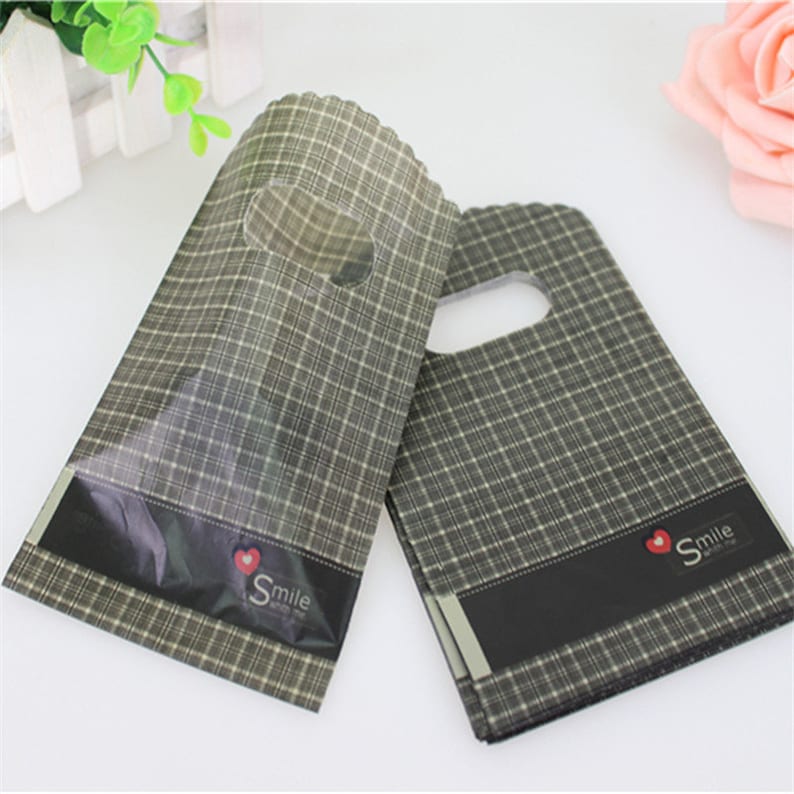 Hot Sale New Design Wholesale 50pcslot 9*15cm High Quality Luxury European Style Small Jewelry Gift Packaging Bags