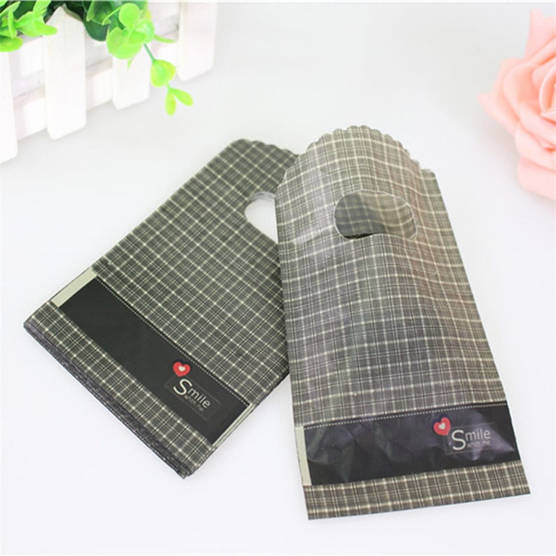 Hot Sale New Design Wholesale 50pcslot 9*15cm High Quality Luxury European Style Small Jewelry Gift Packaging Bags