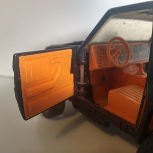 Personalisierte Türdekorationen für MASKE Jackhammer
