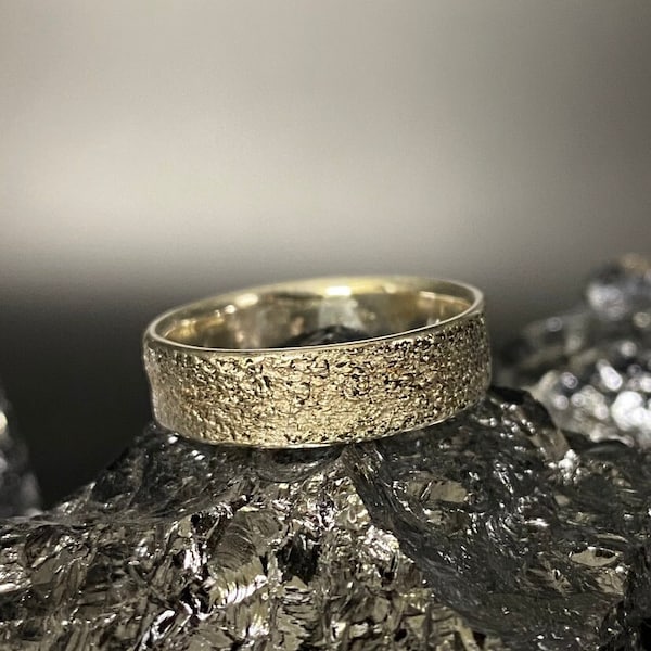 Hand geschmiedeter 925 Sterling Silber Ring in rustikaler Optik