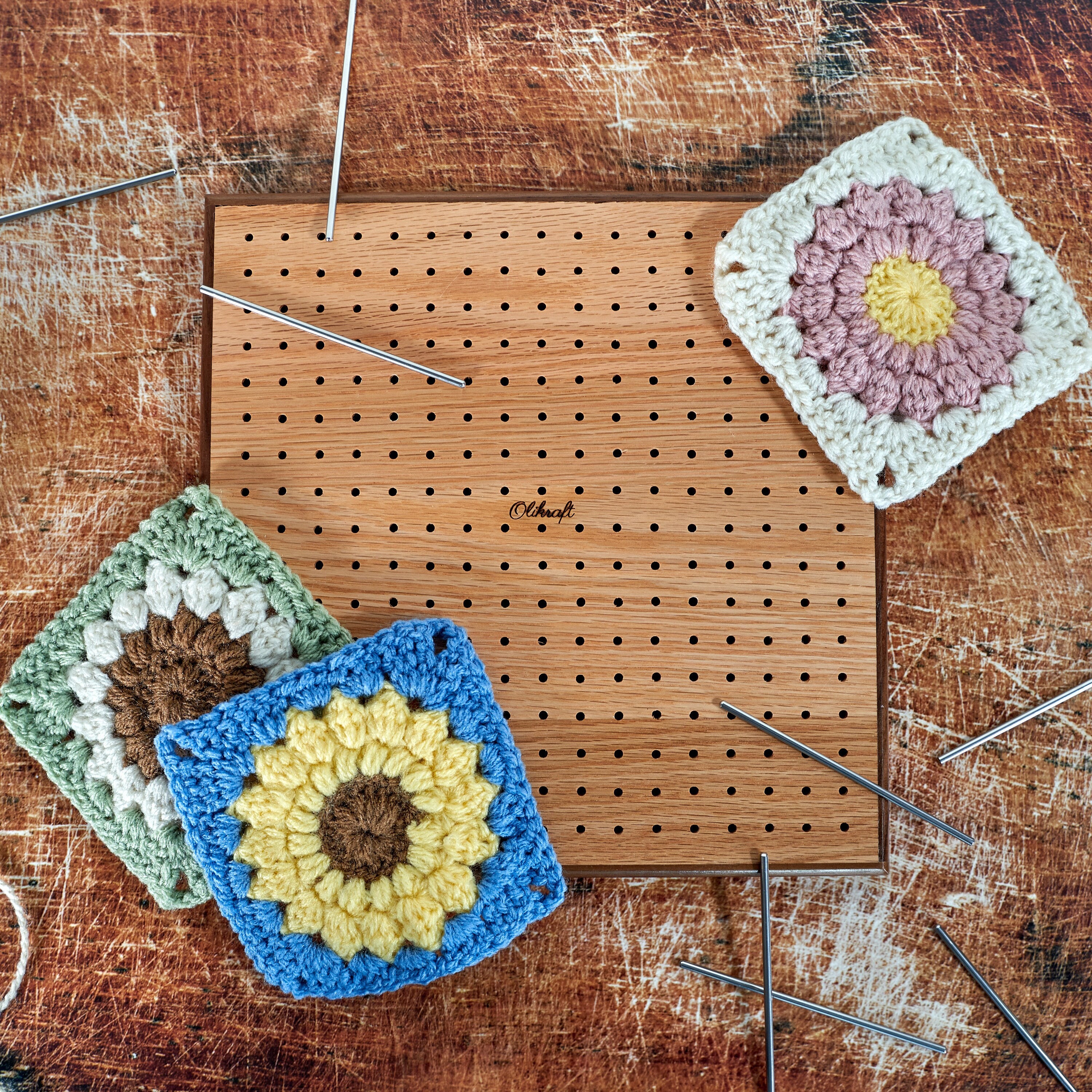  11x11 inch Blocking Board for Crocheting, Square Wooden  Blocking Board with 15pcs Stainless Steel Pins for Mothers Grandmothers  Knitting Blocking Mat for Knitting Crochet Projects