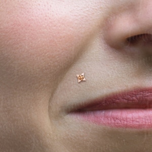 Lip Piercing Stud. Philtrum Jewelry. Surgical Steel Labret Stud. Medusa Piercing Jewelry. Monroe Lip Ring. Flat Back Earring Gold.