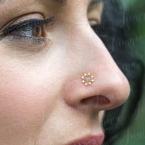 Nose Bone Stud Cabochon Opal Set 316L Surgical Steel Nose Ring Piercing Nose Bone Stud Cabochon Opal Set 316L Surgical Steel Nose Ring Piercing