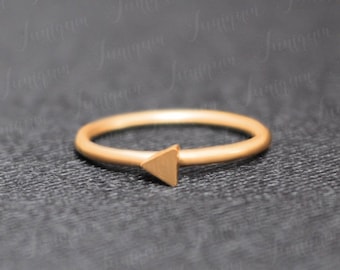 Anello al naso in acciaio chirurgico. Cerchietto per il naso 20g. Orecchino a cerchio di cartilagine. Gioielli per il naso in oro. Anello a cerchio per il naso. Gioielli per piercing al naso. Orecchino Tragus.