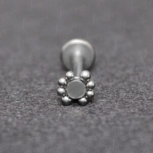 唇のジュエリー。メデューサの唇のピアス。モンローのゴールドのピアス。ラブレットのイヤリング。サージカル スチールのフラット バック イヤリング。人中ピアスのジュエリー。