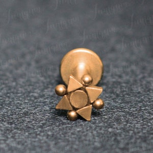 Lip piercing stud. Philtrum jewelry. Surgical steel labret stud. Medusa piercing jewelry. Monroe lip ring. Flat back earring gold.