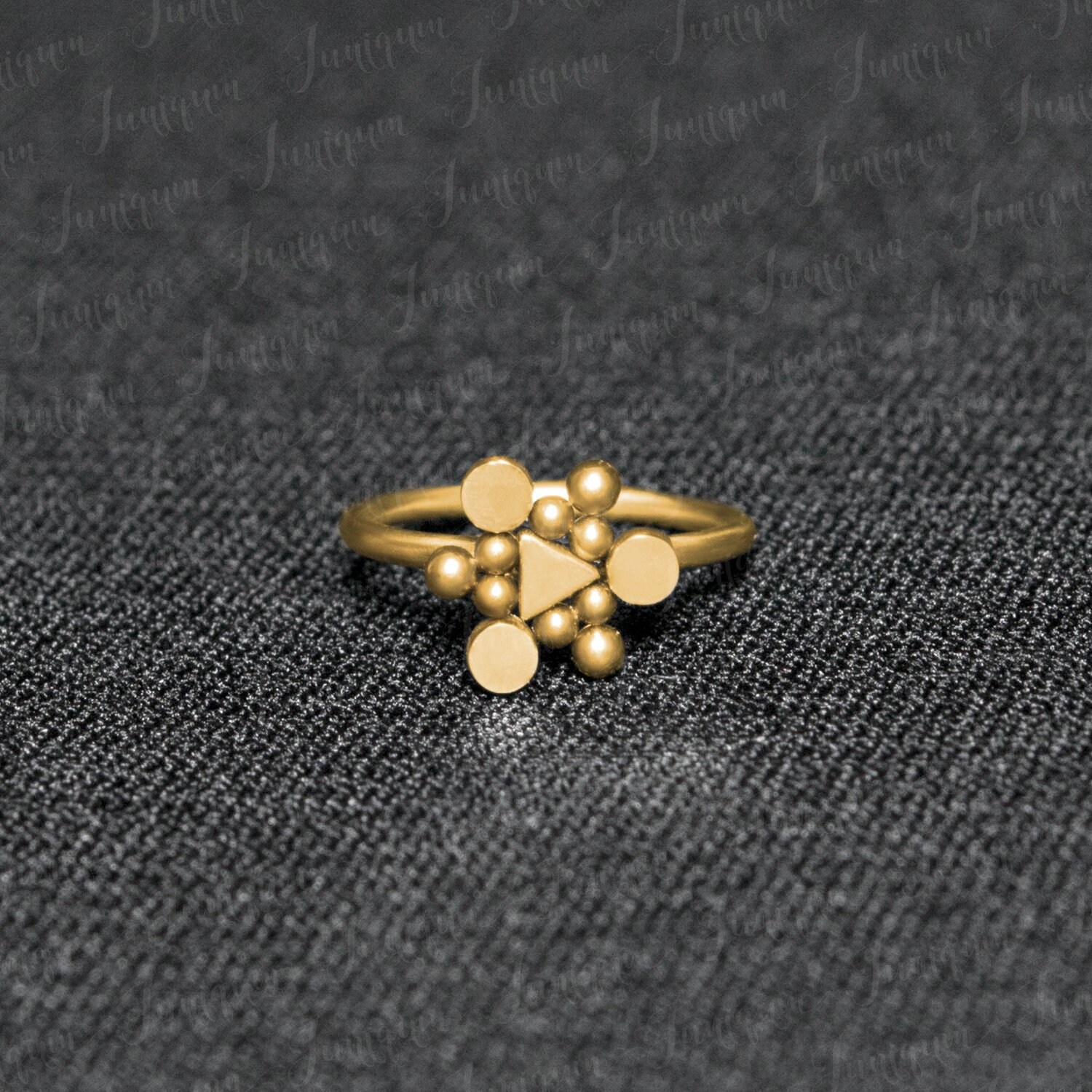 Piercing al naso. Gioielli per piercing al naso. Cerchio per il naso 22g. Orecchino da naso in acciaio chirurgico. Cerchio del trago. Orecchino di cartilagine. Gioielli per piercing alla torre.