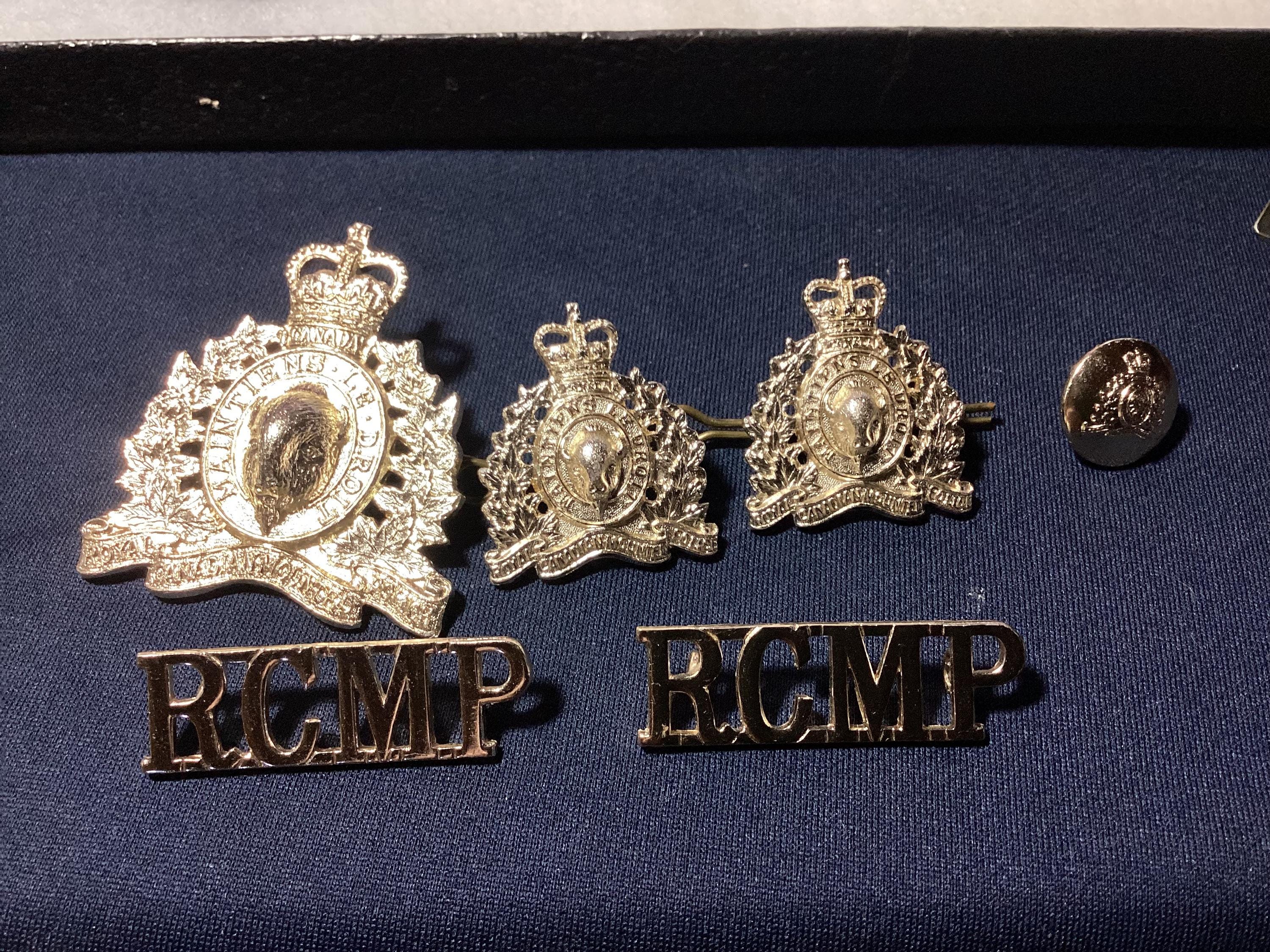 Royal Canadian Mounted Police Badge - Etsy