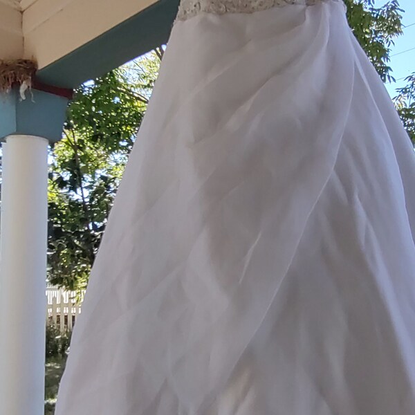 MORI LEE White Wedding Gown, Size 14, Cathedral Train