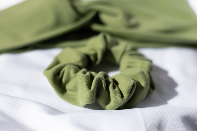 Twisted Headband Scrunchie Set Saint Patrick/'s Day Sage Green Jersey Knit