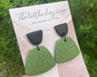 Green floral earrings/polymer clay earrings