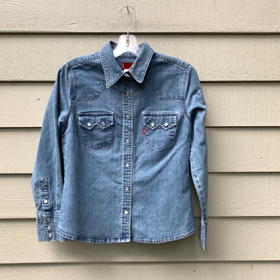 ladies levis