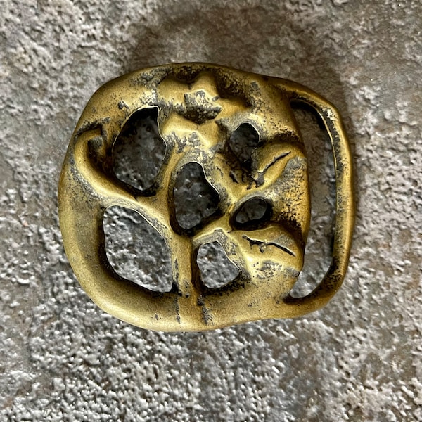 1970s Solid brass cast floral belt buckle 3”x 2.5” beautiful heavy brass casting marked solid brass on reverse.