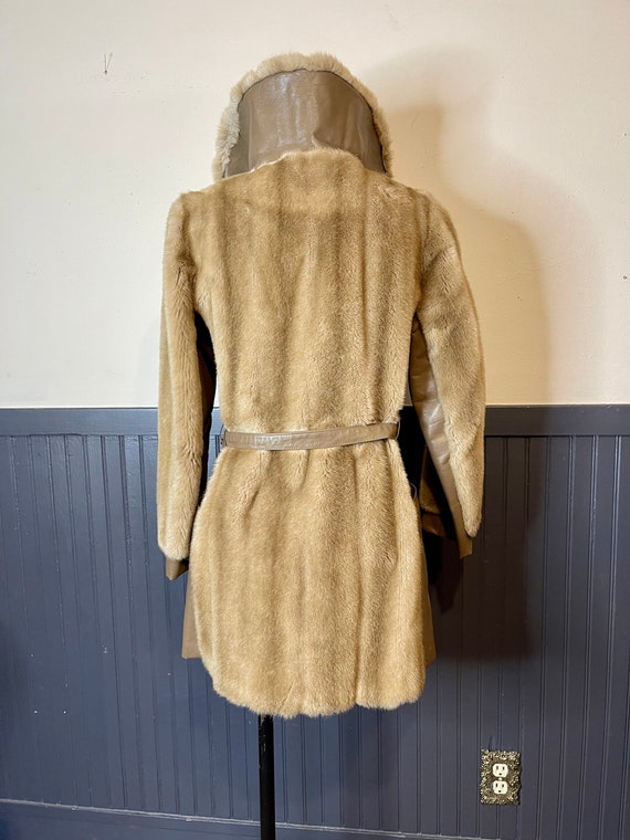 Vintage Career Originals coat, fake fur and pleat… - image 2
