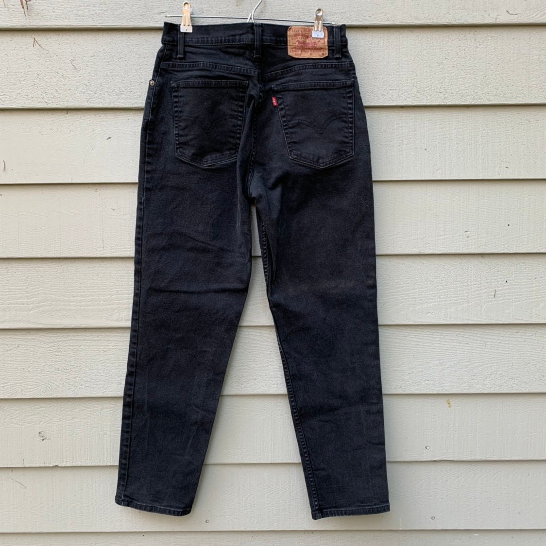 Levis 550 28” Black Vintage, 28x29.5 Black Paper Batwing Tag Levis 550 28” Black Vintage, 28x29.5 Black Paper Batwing Tag