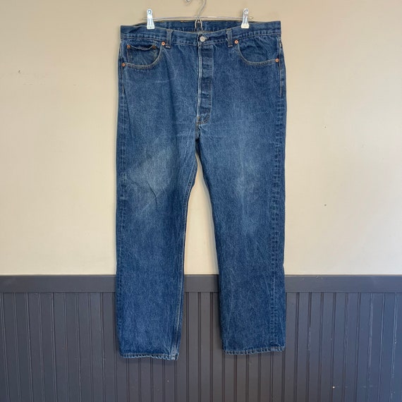 Levis 501 38USA 80s vintage blue jeans 38x29 ancienne etiquette de soin en tissu sur la cuisse. Etsy France