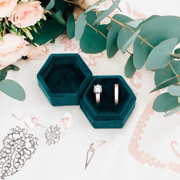 The Lux Box: Velvet Ring Box | Proposal | Wedding | Engagement | Photography | Hexagon | Green | Emerald | Two Slot | Double