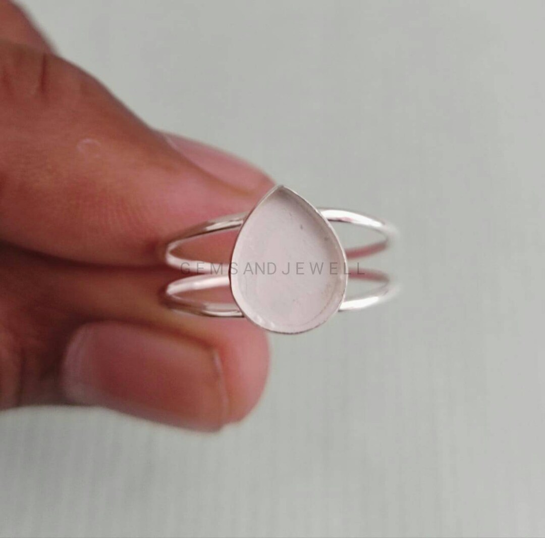 •ORTHOCERAS - TEARDROP• simple bezel silver ring (size 9) main image 0