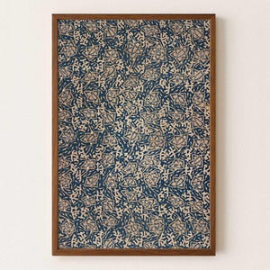 Patroon wijnstokraster – Batik textiel muurkunstprint – Donkerblauw en zandkleurig