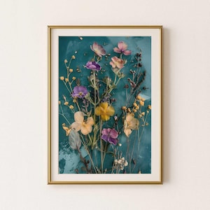 Ramo de flores secas de pensamientos silvestres sobre turquesa vibrante - Descarga digital de arte mural con flores prensadas - Modern Country Prints