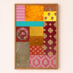 Ljust boho tygkollage – Lapptäckande textilväggkonsttryck – Maximalistisk dekor i saffrangult och karmosinrött