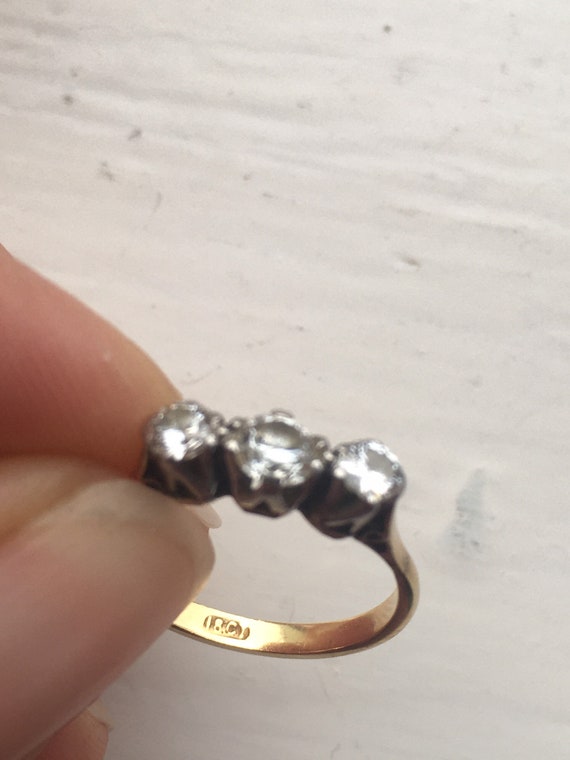 antique 18ct gold ring 3 stone diamond gold ring … - image 4