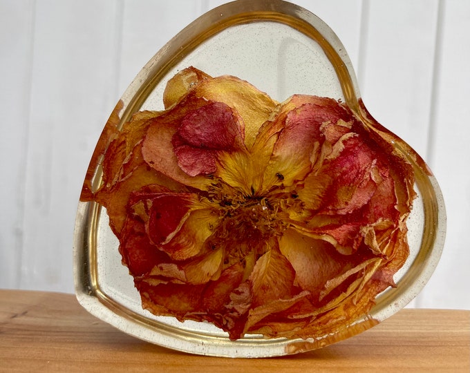 Dried rose in resin heart, decorative, paper weight, office decor, office accessories, ornaments and accents, home decor