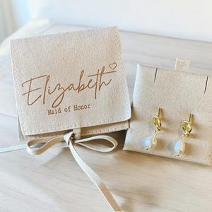 Bridal Party Pearl Knot Earrings in Personalized Suede Pouch, Bridesmaid Proposal Gift, Bridesmaid Earrings 18k Gold Plated, Bridesmaid Gift