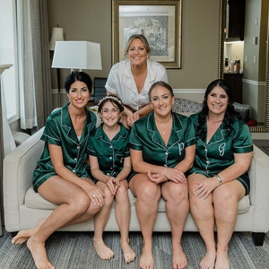 Emerald Green Pajamas, Forest Green, Sage Satin Pyjamas, Bridal PJs, Bridesmaid Gift, Bachelorette Shoot Green Jammies, Bridal Shower Gift