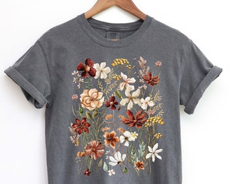 Botanical Comfort Colors Shirt, Cottagecore Pressed Flowers, New Boho Oversized Fall Tee, Floral Wildflower Tshirt, Nature Lover Gift