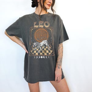 Leo Zodiac Sign Band Tee, Comfort Colors Horoscope Shirt, Vintage Inspired Celestial Graphic Tshirt, Retro Aesthetic Mystical Birthday Gift