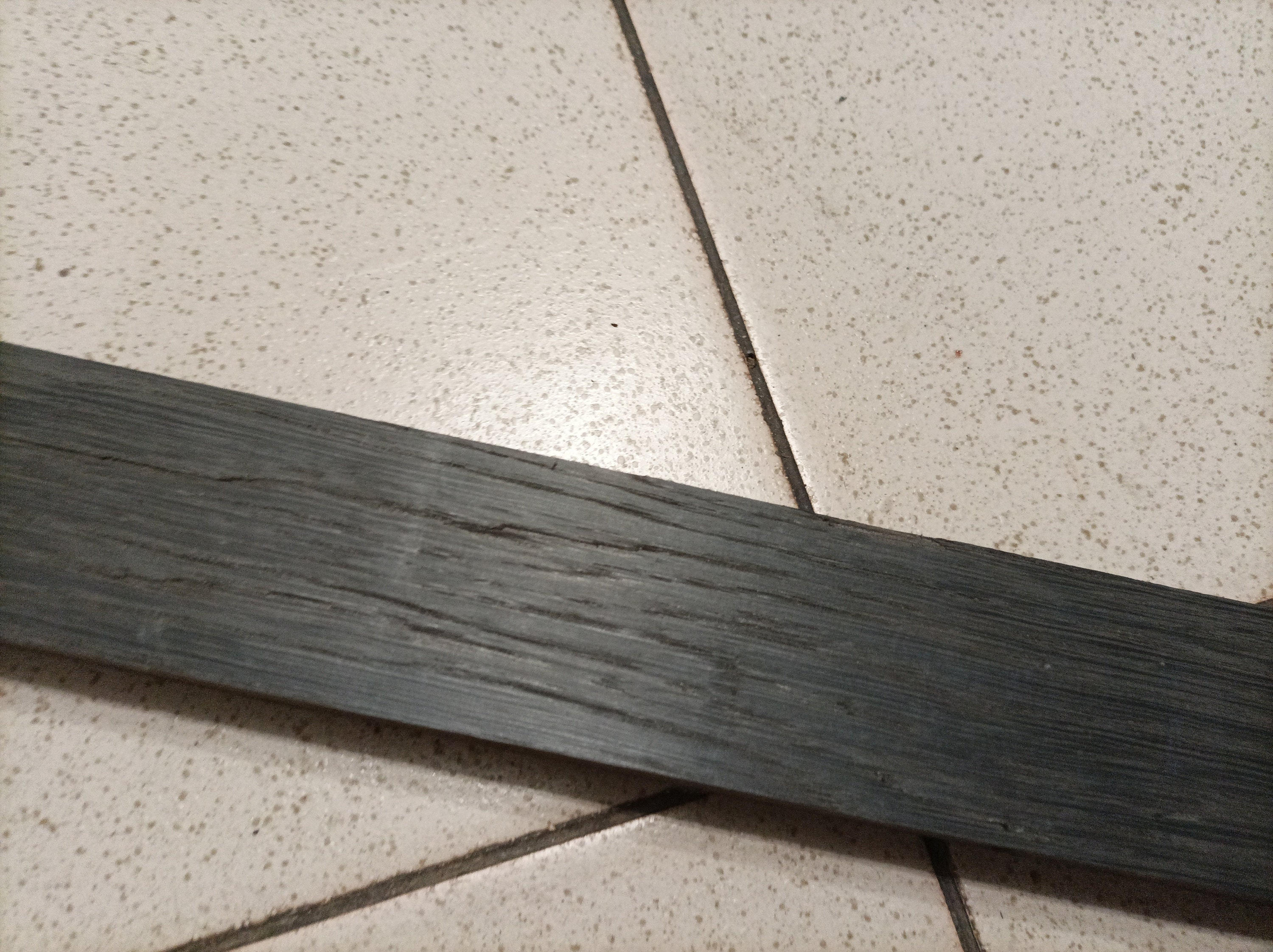 Planche En Chêne Noir (Morta) - Dimensions 22.24 X 1.97 X 1.18 Pouces - Bois De Tourbière