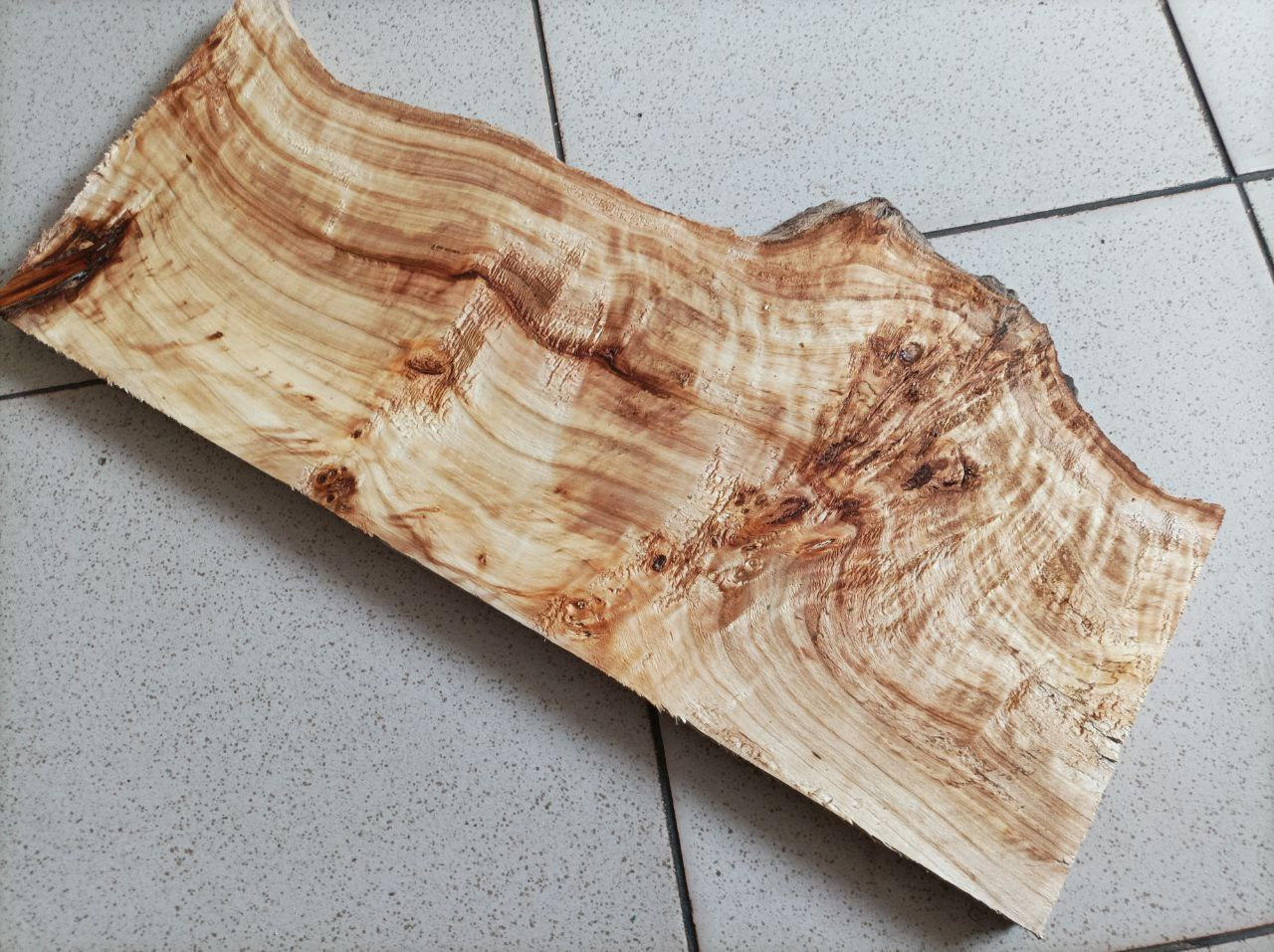 Burl slab avec résine - France