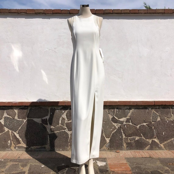 White sleeveless wedding dress with slit, vintage