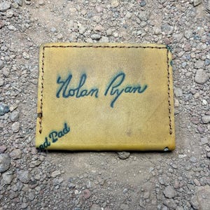 Cartera de cuero recuperado para guantes de béisbol de Nolan Ryan