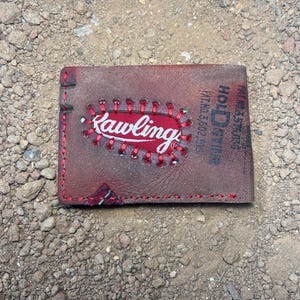 Cartera plegable con forma de guante de béisbol de cuero recuperado