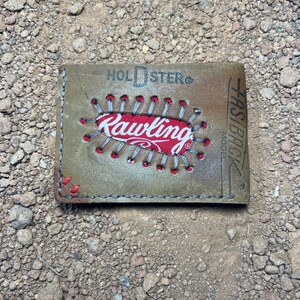 Cartera plegable con forma de guante de béisbol de cuero recuperado