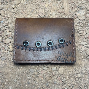 Cartera con guante de béisbol de cuero recuperado