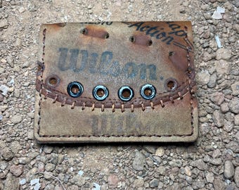 Cartera para guantes de béisbol de cuero reciclado Tommy John