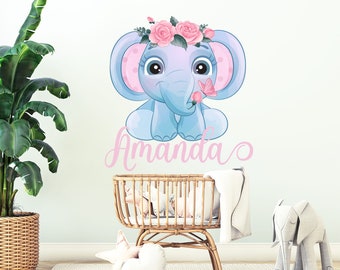 Decalcomania da muro del nome del bambino dell'elefante dell'acquerello, arredamento del vivaio degli animali safari, adesivo in vinile personalizzato con elefante, arredamento dell'elefante per l'arredamento della camera da letto della ragazza