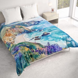 Big Sur All Seasons Lightweight Comforter with Watercolor Art, Beach Contemporary Quilt Bedding, Twin, Queen, King, Coastal Bedspread