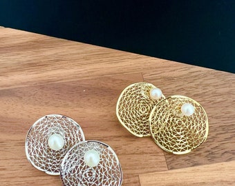 Natural pearl earrings