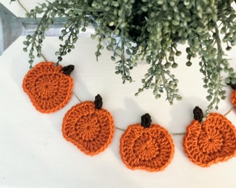 Pumpkin Crochet Orange Garland, Halloween Pumpkin Bunting, Primitive Fall Mantle Decor, Thanksgiving Decor