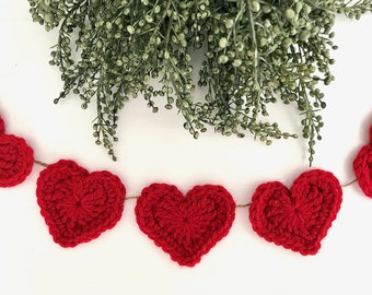 Heart Garland, Crochet Red Heart Banner, Pink Heart Garland, Crochet White Heart String, Valentine's Day Decor, Valentine's Day Garland