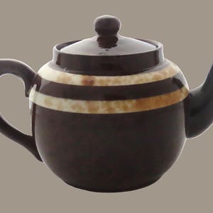 Mid-Century Sadler Teapot - England