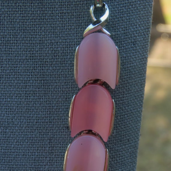 1950's Lisner Silver Toned  Pink and Rose Lucite … - image 4