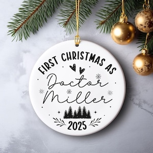 Doctor Xmas Ornament, Personalized Ornaments for Medical PhD Physician Doctor Dr. Custom Christmas Ornament 2025 New Doctor Christmas Gift