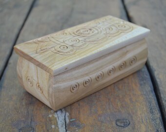 Jewellery box Wood carving schatulle Wedding gifts Jewelry box Wooden box gift her box rings Wood boxes,Jewelry boxes