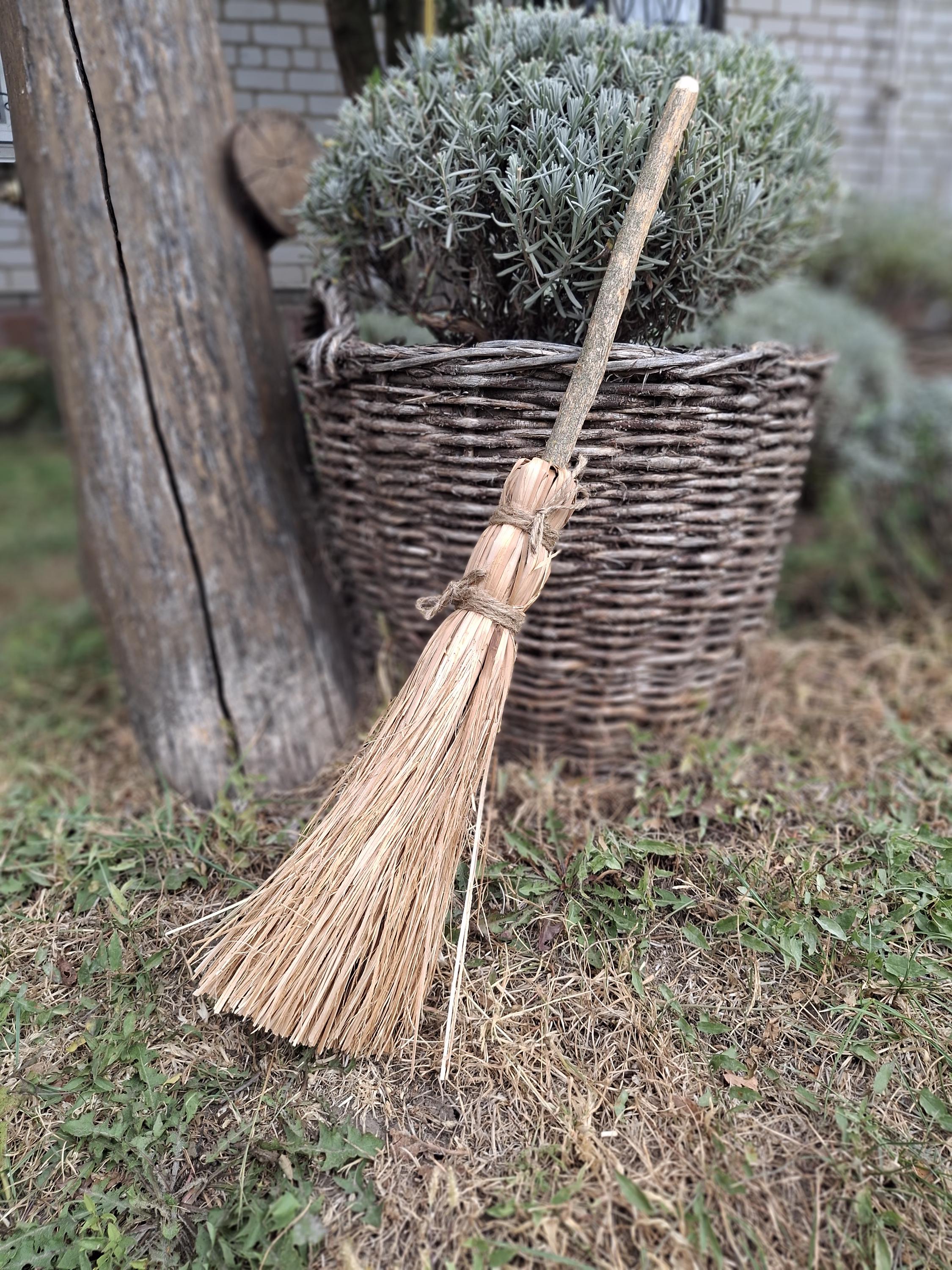 Mini balai wiccan 22 pouces balai de sorcière authentique naturel balai de sorcière païen Noël mini balais balai de sorcellerie
