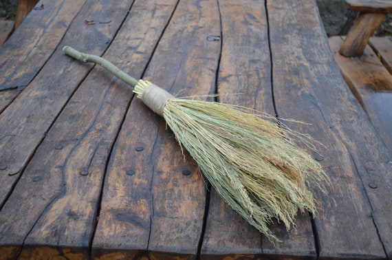 Small Witch's Broom 35 Inch Mini Witch, Witch Broom, Baby Broom, Halloween  Broom Cosplay, Magic , Witch's Broom 